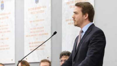 László Bódis, Deputy State Secteraty for Innovation giving his speech at the Obuda University's Anniversary Event